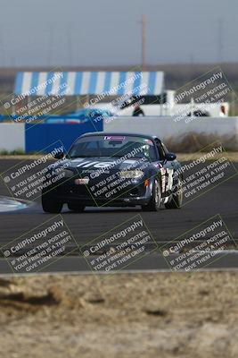 media/Mar-16-2025-CalClub SCCA (Sun) [[e72803ec8c]]/Group 2/Qualifying (Turn 1)/